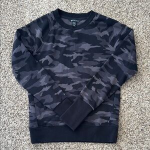 Athleta Camouflage Crewneck Sweater with Long Sleeves and Relaxed Fit - XXS